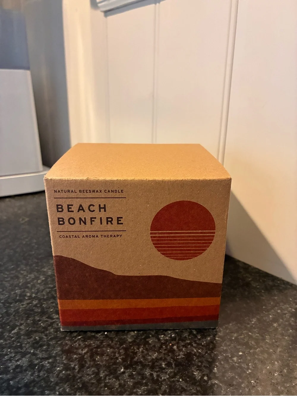 NIB Faherty $68 Beach Bonfire Beeswax Coastal Aroma Therapy Candle